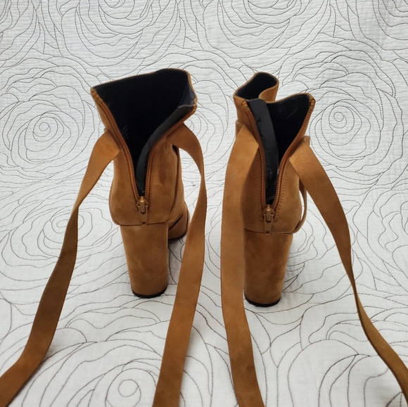 Size 6.5 ALDO Tan/Beige Rigoli Suede Wrap Peep Toe Block Heel - Picture 7 of 13